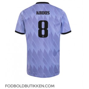 Real Madrid Toni Kroos #8 Udebanetrøje 2022-23 Kortærmet